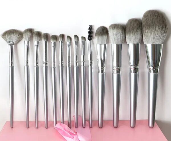 eco friendly beauty products for women makeup big brushes